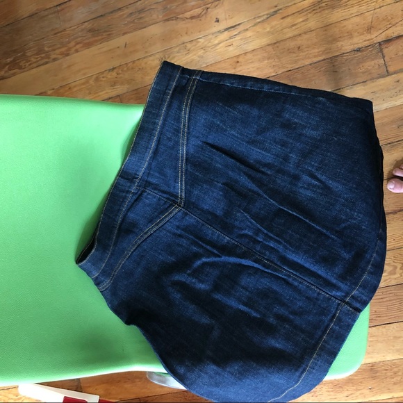 H&M denim stretch mini skirt - Picture 2 of 3